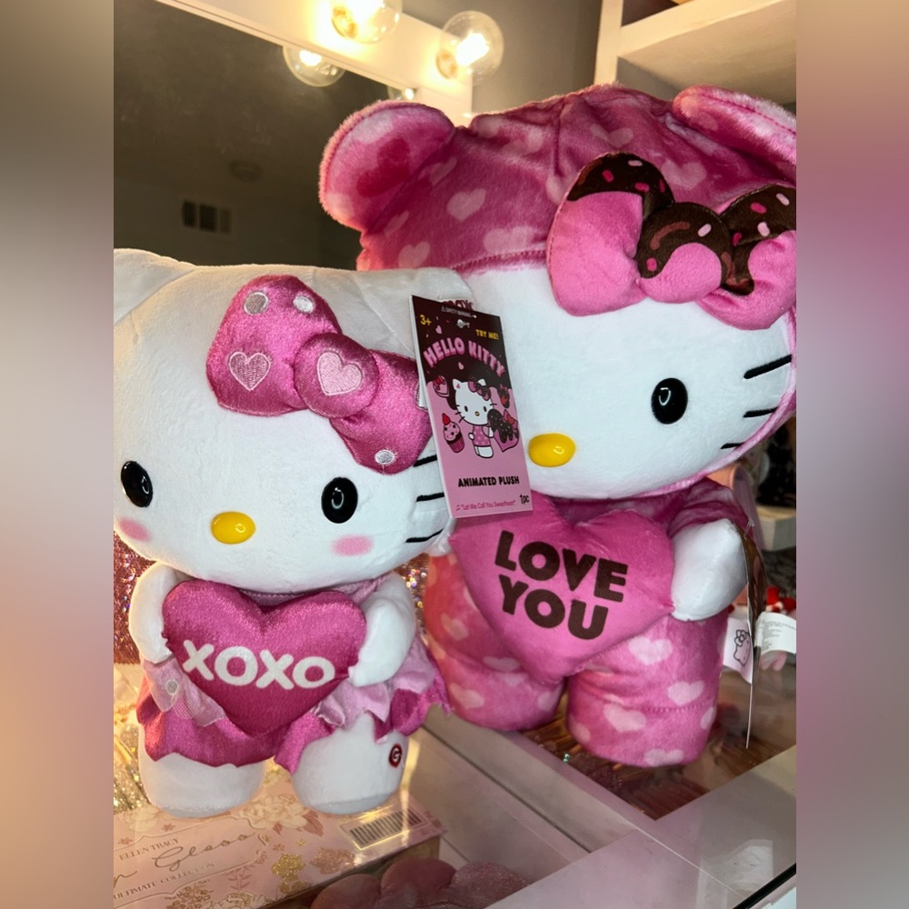 Hello Kitty Valentines Stepper and Greeter